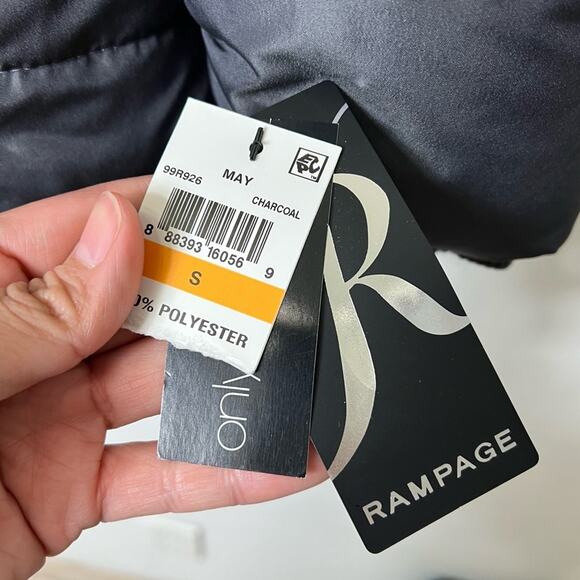 RAMPAGE CHARCOAL WOMEN SIZE SMALL PUFFER WINTER COAT BRAND NEW FROM MACY'S - Picture 3 of 7